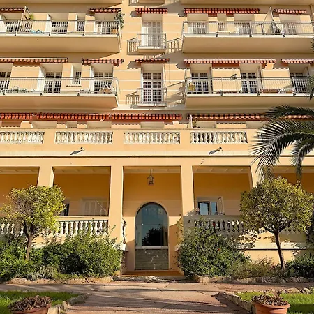 La Boite Rose - De L'almanarre * Hyères